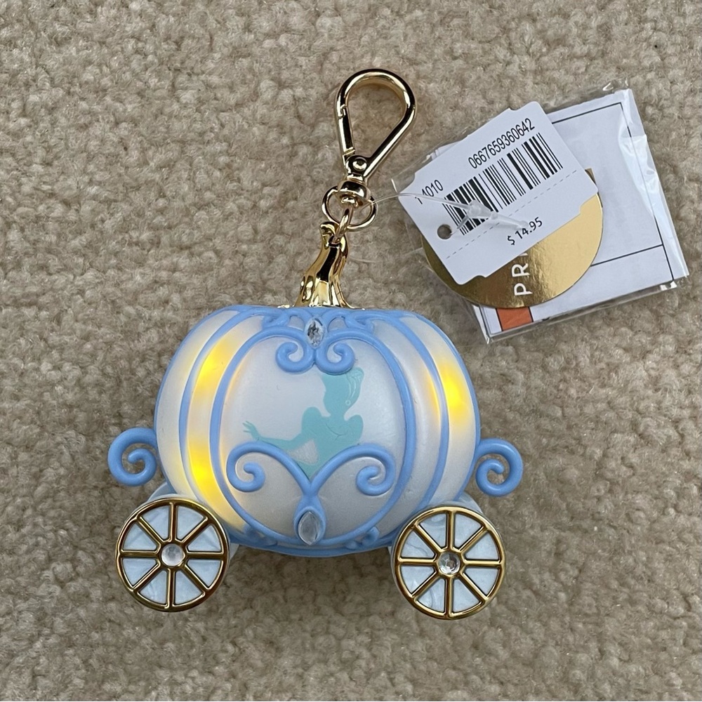 Bath & Body Works Disney Princess Cinderella’s Carriage PocketBac Holder - Picture 6 of 16